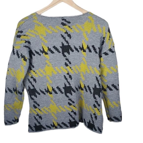 Jamison Gray & Yellow Sweater - Picture 2 of 3